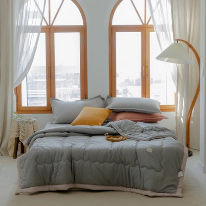 2025年新作｜洗える夏用キルト掛け布団｜肌に優しいポリエステルコットン・軽量・高級感・無地